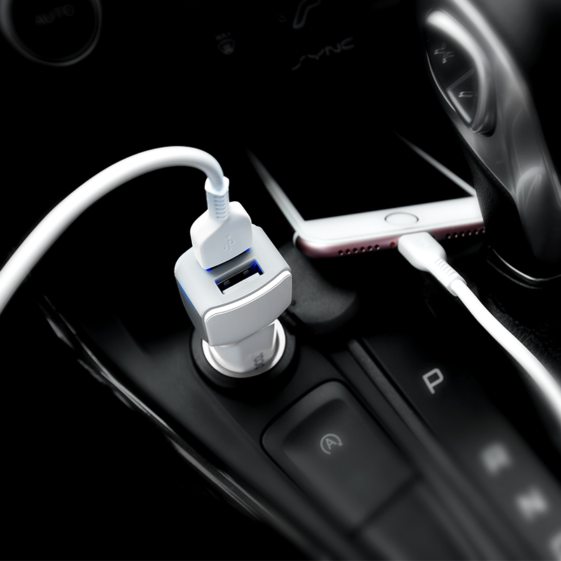 Hoco Z23 Grand Style Dual-Port Car Charger (Lighting)