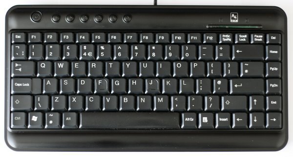 Crome KA-150  Wired Multimedia Keyboard